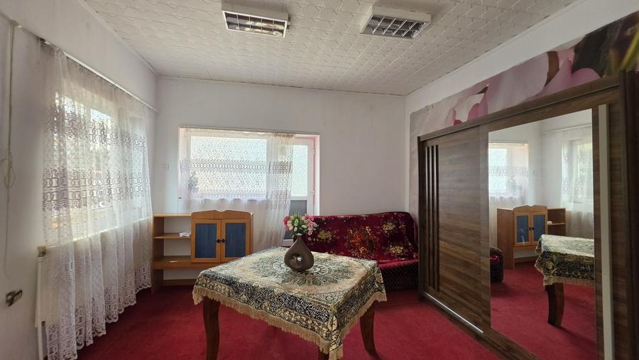 Casă cu 3 camere cu Teren 65 Mp în Central