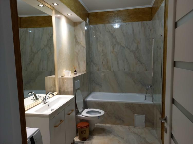 Apartament cu 2 camere semidecomandat în Florești