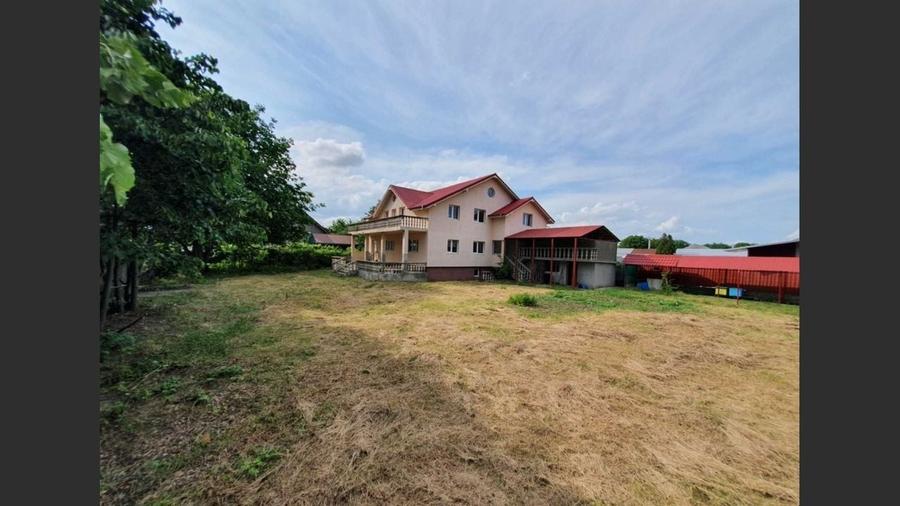 Casă cu 4 camere cu Teren 1000 Mp în Horia