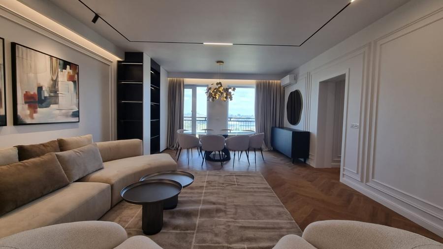 Apartament cu 3 camere decomandat, mobilat în Tineretului