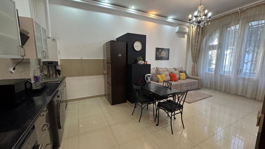 Apartament cu 2 camere decomandat, mobilat în Ultracentral