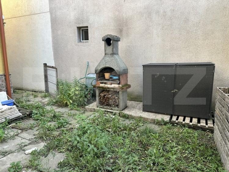 Casă individuală cu 6 camere cu Canalizare în Nord