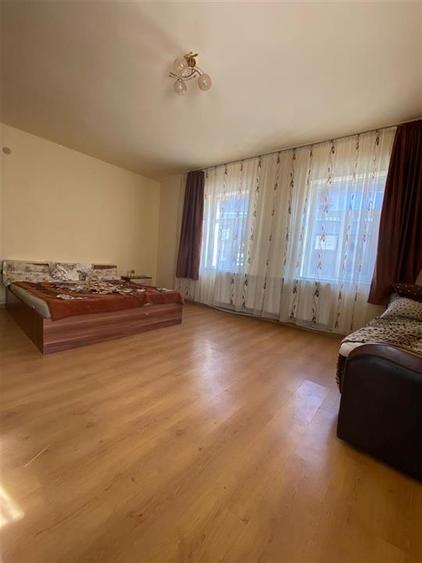 Casă cu 4 camere cu Teren 532 Mp în Central