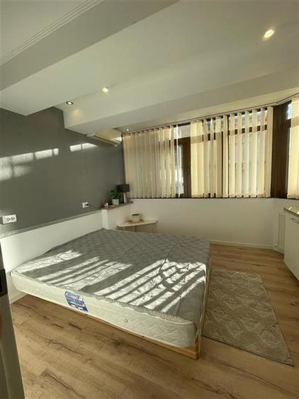 Apartament cu 3 camere semidecomandat în Foișorul de Foc