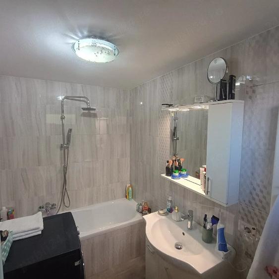 Casă cu Teren 995 Mp în Pisc