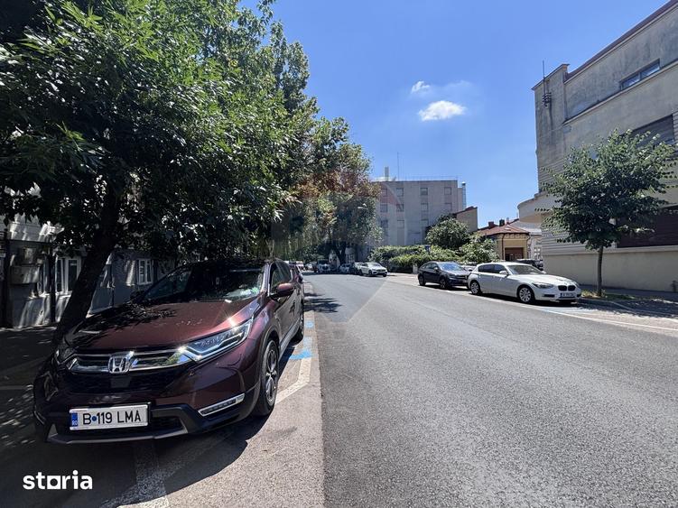 Casă cu 2 camere cu Teren 45 Mp în Dorobanți