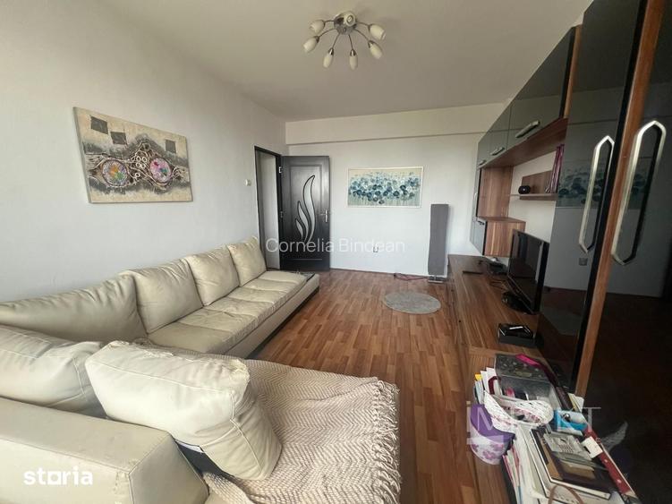 Apartament cu 2 camere, in zona UMF!