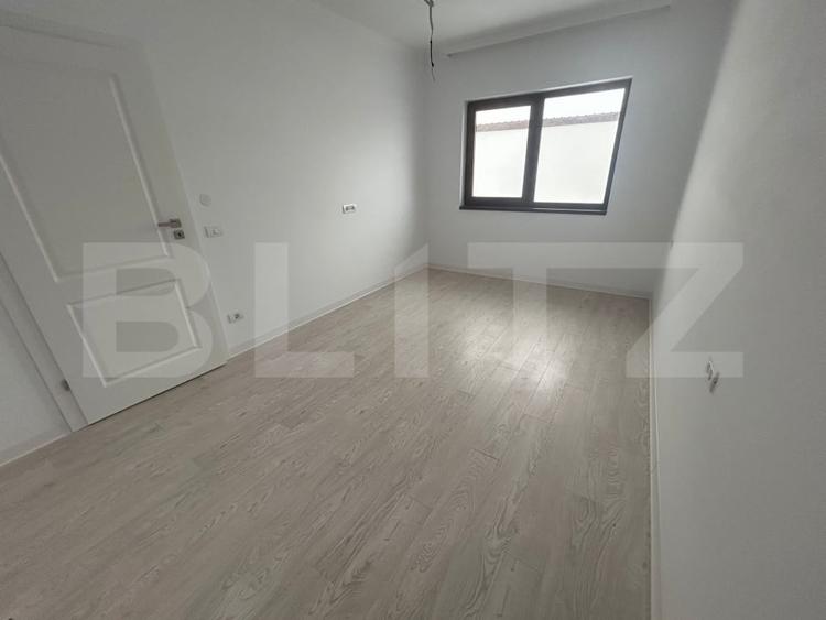 Duplex cu 5 camere cu Canalizare în Dâmbovița