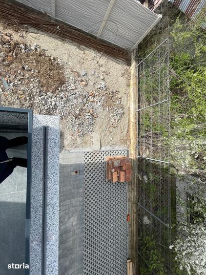 Casă cu 6 camere cu Teren 400 Mp în Străulești