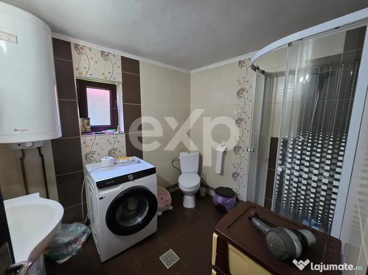 Casă cu 7 camere cu Teren 789 Mp în Voineasa