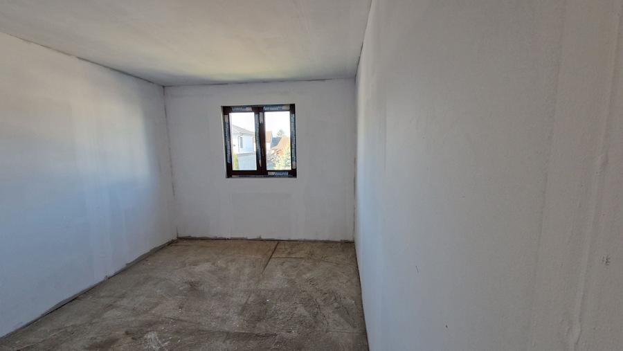 Casă cu 4 camere în Bartolomeu