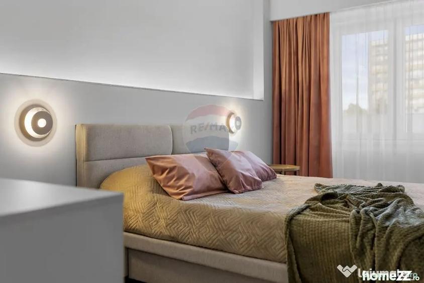 Apartament cu 3 camere semidecomandat în Central