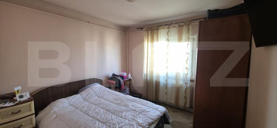 Apartament cu 3 camere decomandat în Mihai Bravu