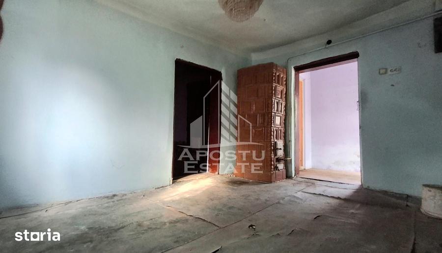 Casă cu 2 camere cu Teren 360 Mp în Micălaca