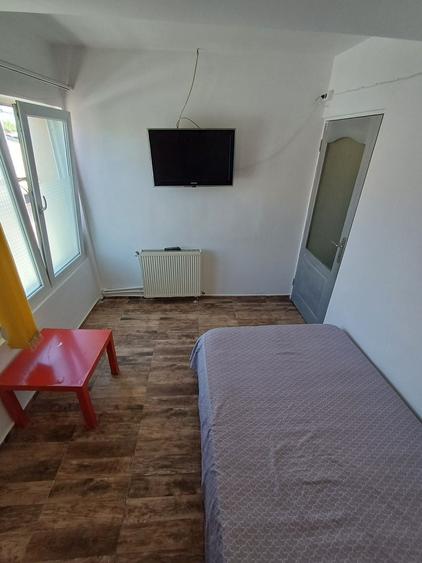 Apartament cu 2 camere în Alexandriei