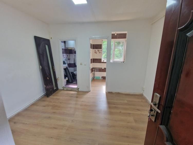 Garsoniera  ET 1  Bd 1 decembrie COMISION 0% - 1