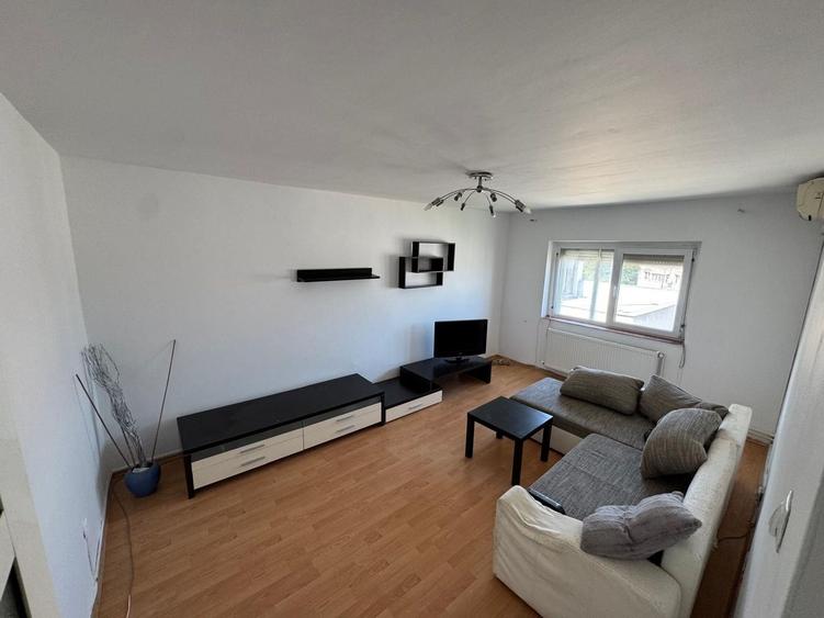 Apartament cu 3 camere decomandat, mobilat în Tomis III