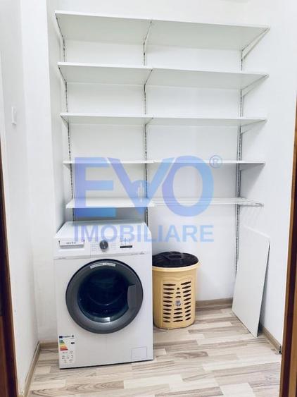 Apartament cu 3 camere decomandat în Gară