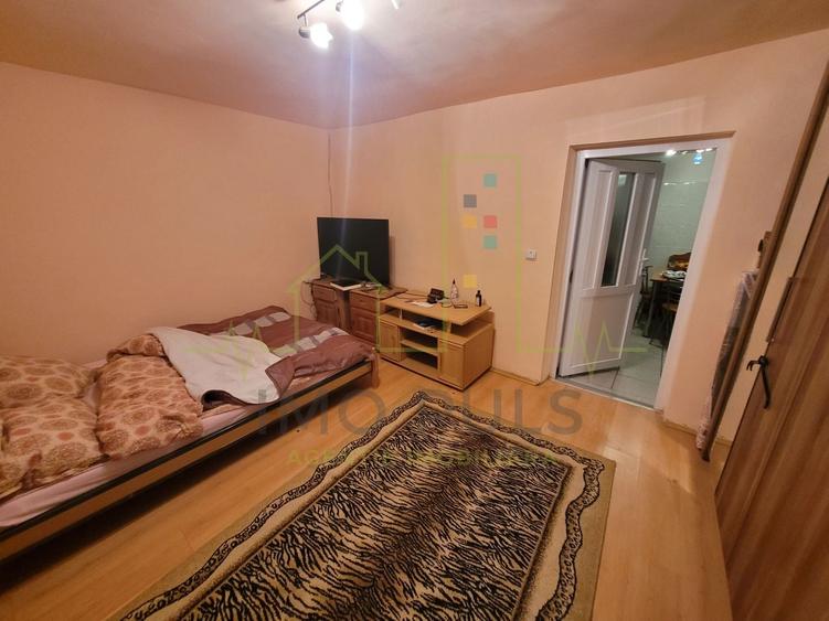Casa in Ronat compartimentata in 2 apartamente cu intrari separate - 5
