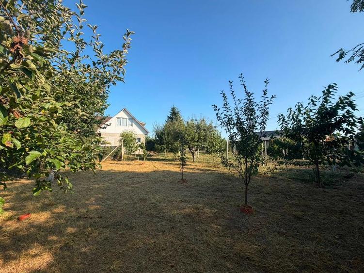 Casă cu 3 camere în Țuțora
