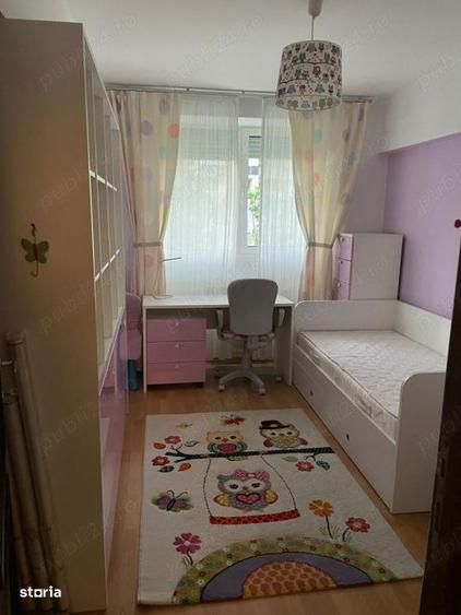 Apartament cu 3 camere decomandat, mobilat în Drumul Taberei