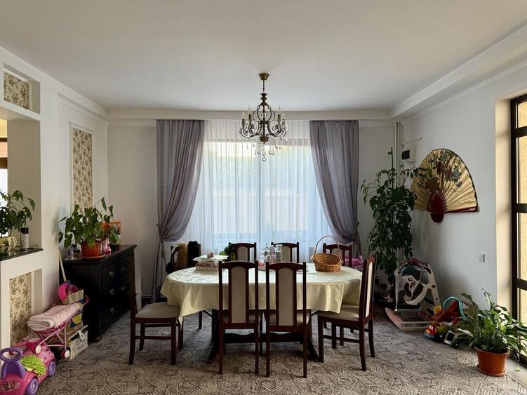 Casă cu 4 camere cu Teren 800 Mp în Ultracentral