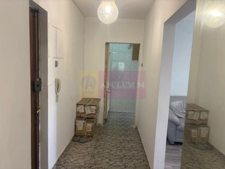 Apartament cu 3 camere decomandat, mobilat în Pantelimon