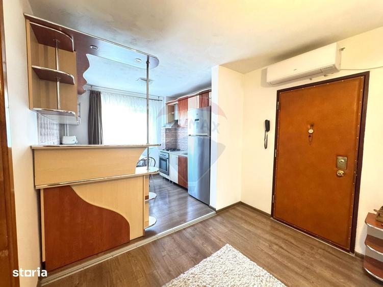 Apartament cu 3 camere decomandat în Rogerius