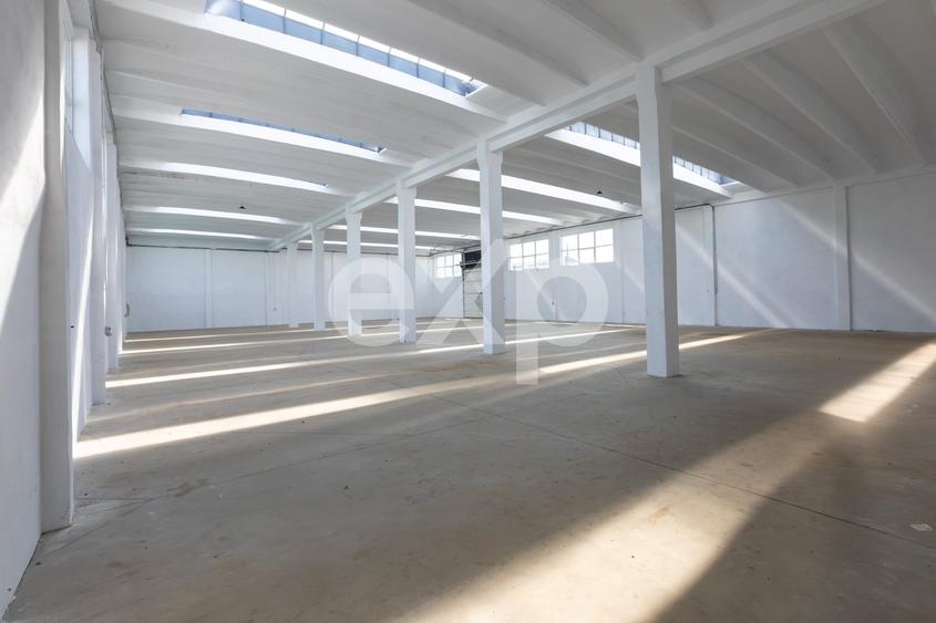 Spațiu industrial, de 1,001.5999755859 mp, în Calea Moinești