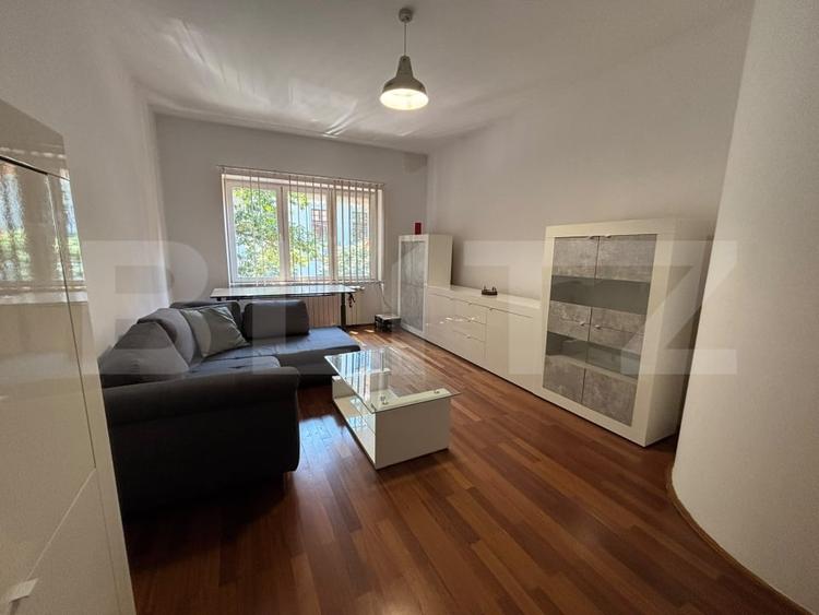 Apartament de vanzare, 85 mp, zona Ultracentral - 2