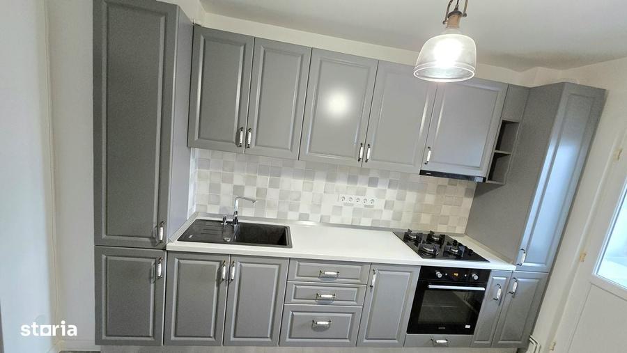 Apartament cu 3 camere decomandat în Găvana