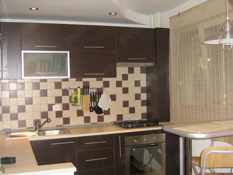 Apartament cu 2 camere semidecomandat în 1 Mai