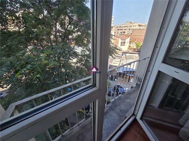 Apartament cu 2 camere semidecomandat, mobilat în Universitate