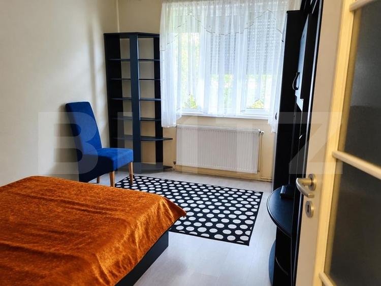 Apartament cu 3 camere semidecomandat, mobilat în Complex Studențesc