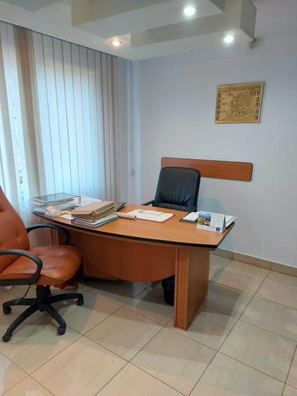 Spațiu comercial, de 45 mp, în Central