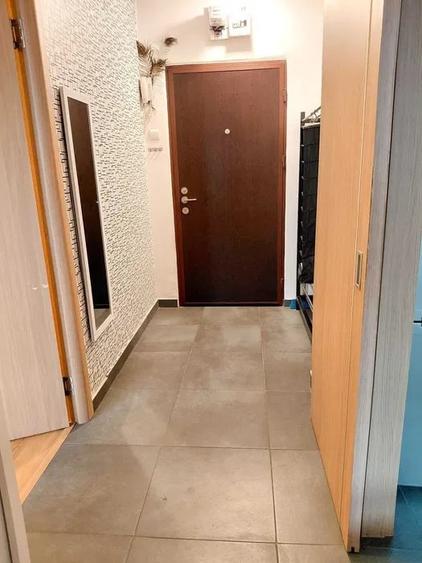Apartament cu 2 camere semidecomandat, mobilat în 1 Mai