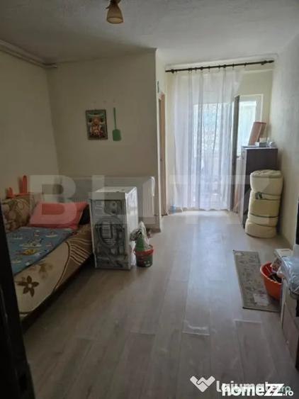 Garsonieră decomandată în Soarelui