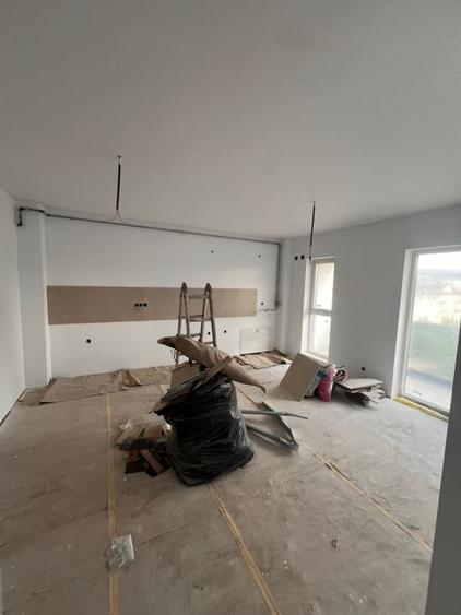 Apartament cu 2 camere semidecomandat în Florești — fotografia 1