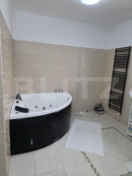 Vila de lux cu 380mp utili in Reghin - 14