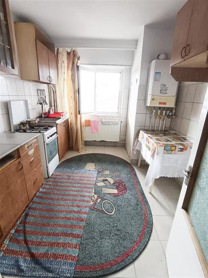 Apartament cu 2 camere decomandat în Apollo