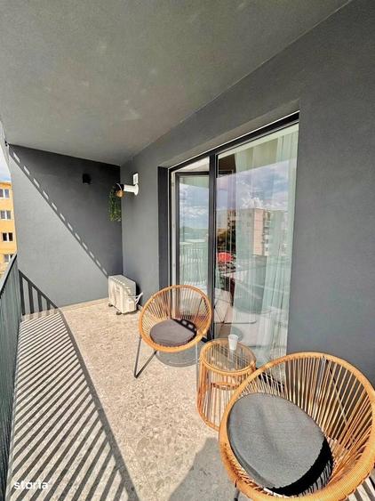 Apartament 2 camere Via Universitate Arad la pret presale,Comision 0 - 2