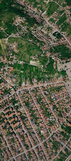 Casă individuală cu 3 camere cu Canalizare în Central