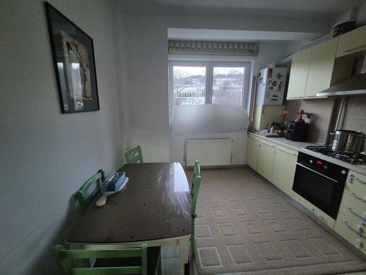 Apartament si loc de parcare privat cartier Dambu str Suceava - 2