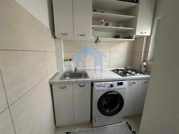 Garsonieră decomandată, mobilată în Zorilor