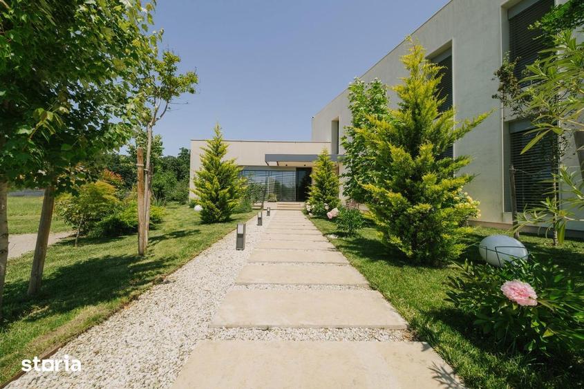 Casă cu 6 camere cu Teren 1140 Mp în Moara Vlăsiei