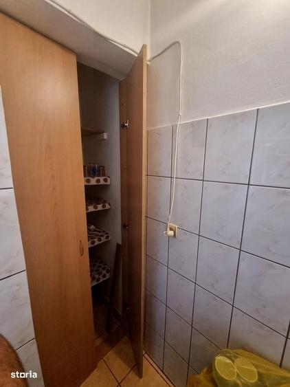 Garsonieră decomandată în Casa de Cultură