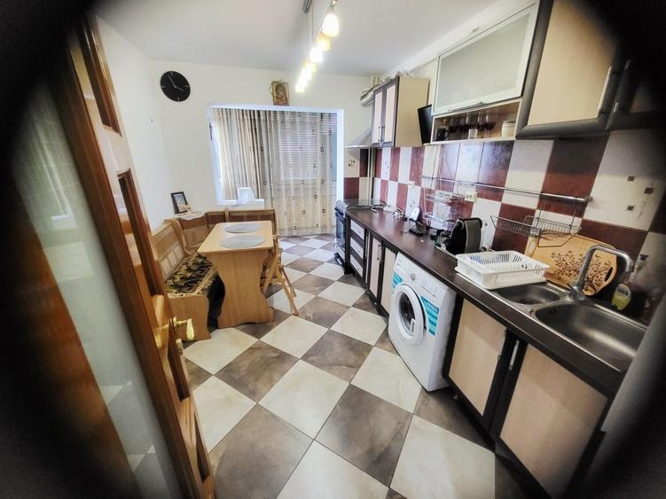 Apartament cu 2 camere decomandat în Sud