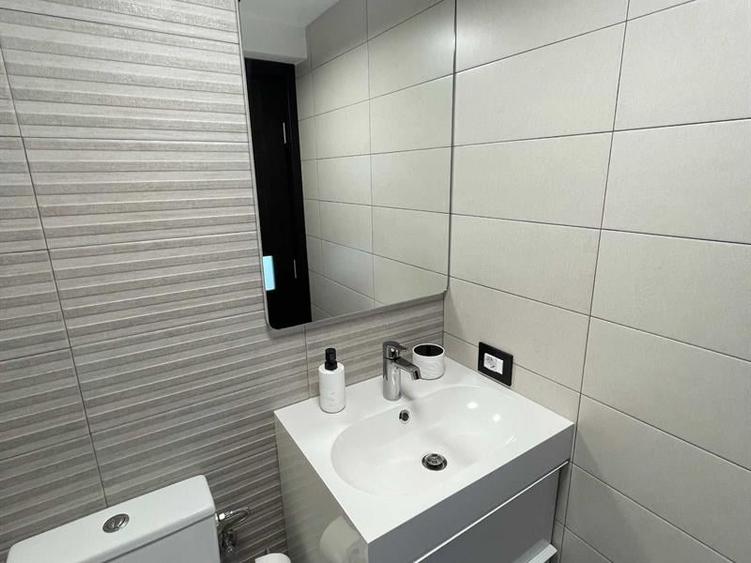 Apartament cu 3 camere decomandat în George Enescu