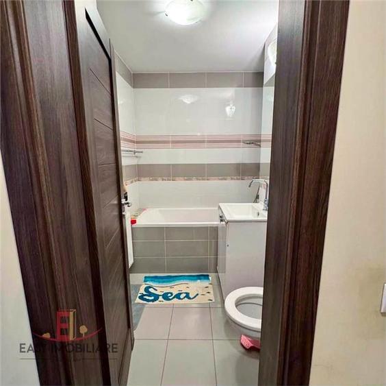 Apartament cu 4 camere decomandat în Tudor