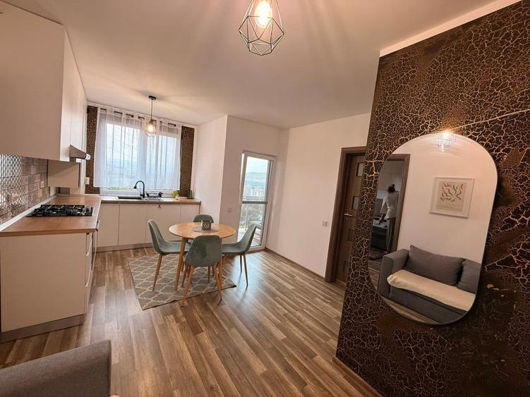 Apartament 2 camere semidecomandat zona Razoare - 1